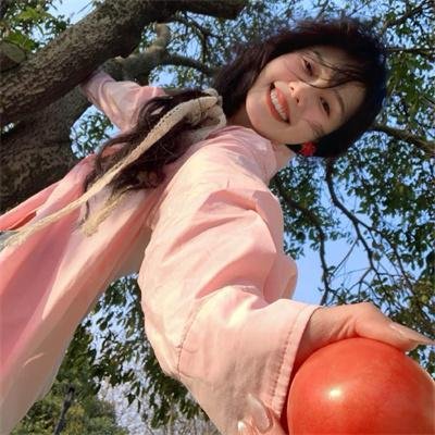 阿丽玛 海报